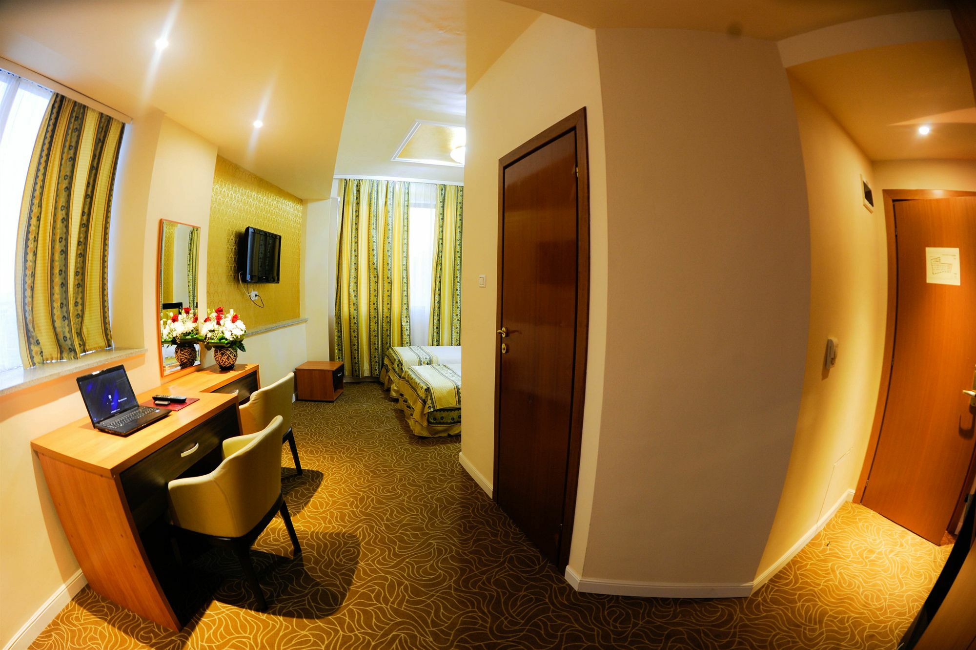 Kosher Hotel Lev Or Bukarest Eksteriør billede